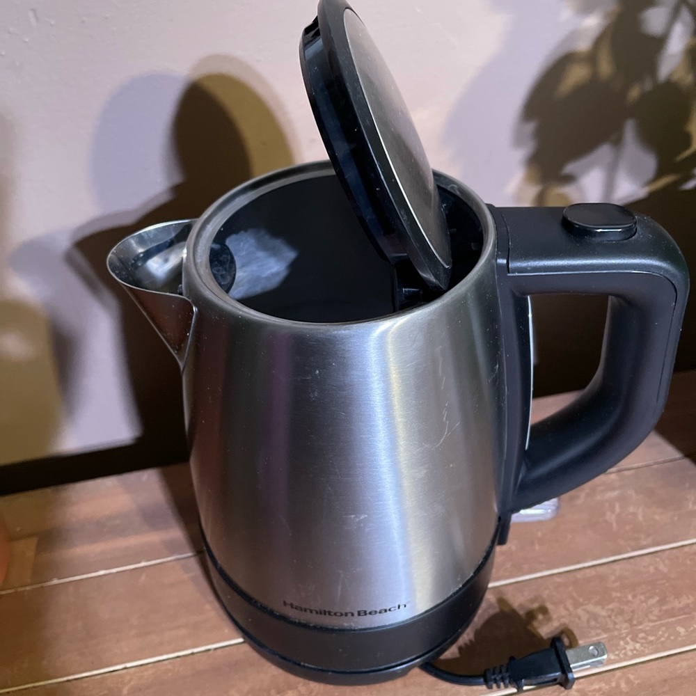 Hamilton Beach Electric Kettle